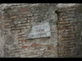 00294 ostia - regio ii - insula ii - terme dei cisiarii (ii,ii,3) - schild.jpg